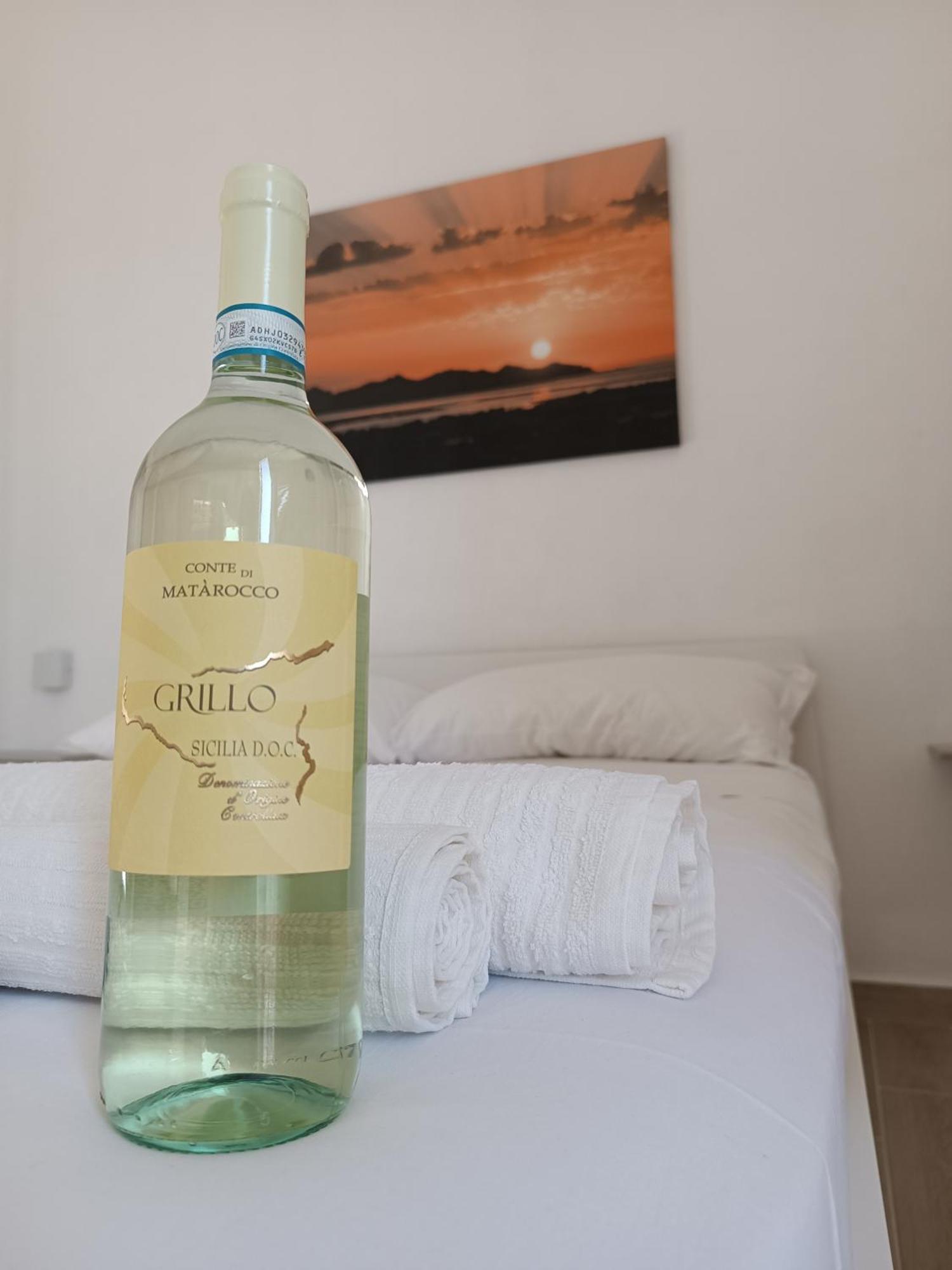 I Balconi Di Porta Mazara Bed & Breakfast Марсала Екстериор снимка